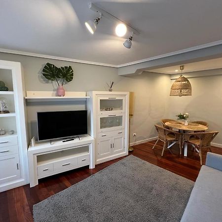 ベルメオItsasoko Izarra, Apartamento Con Encanto En El Casco Viejo.アパートメント エクステリア 写真