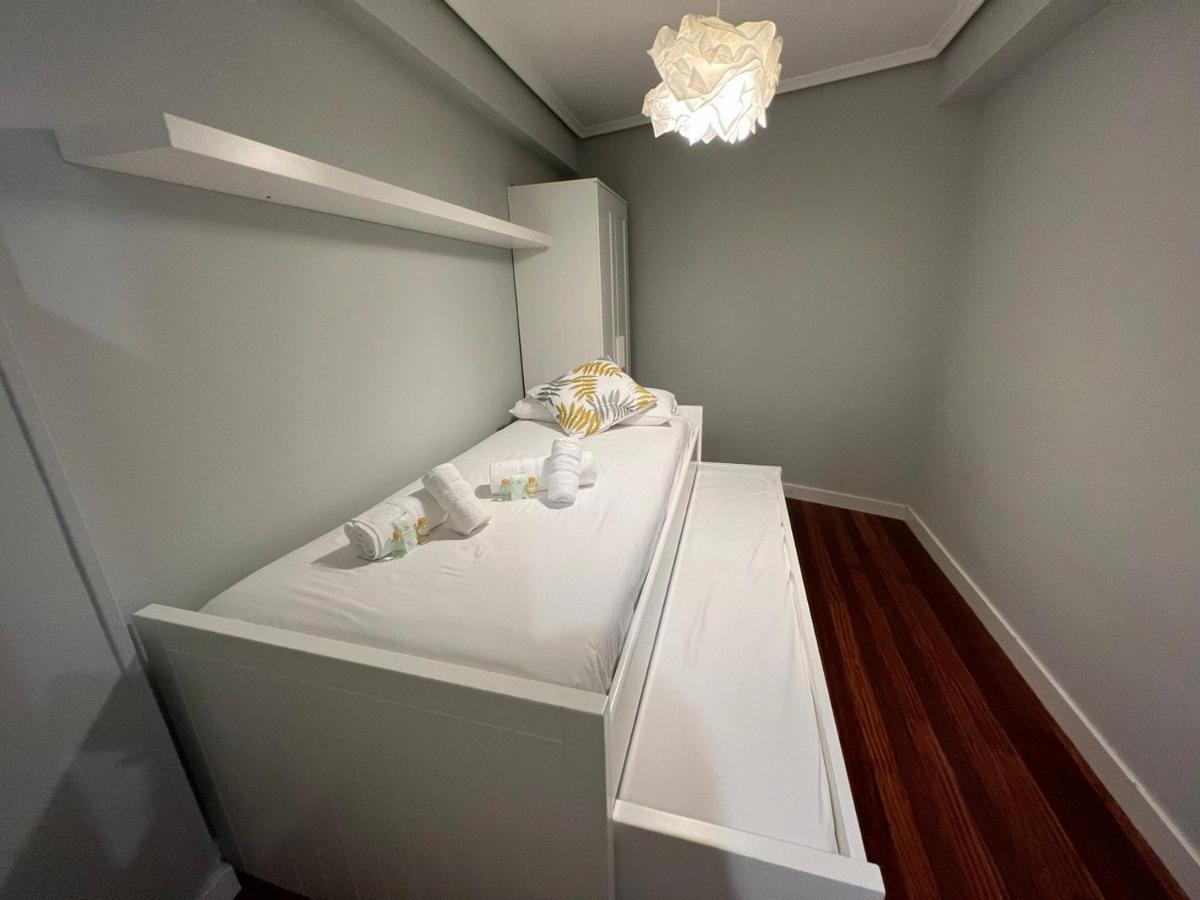 ベルメオItsasoko Izarra, Apartamento Con Encanto En El Casco Viejo.アパートメント エクステリア 写真