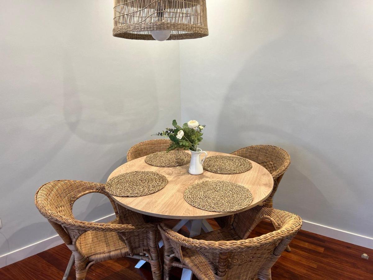ベルメオItsasoko Izarra, Apartamento Con Encanto En El Casco Viejo.アパートメント エクステリア 写真